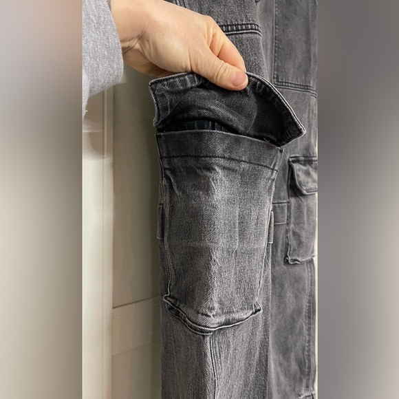 Oak + Fort Black Wash Cargo Jean - Picture 6 of 13